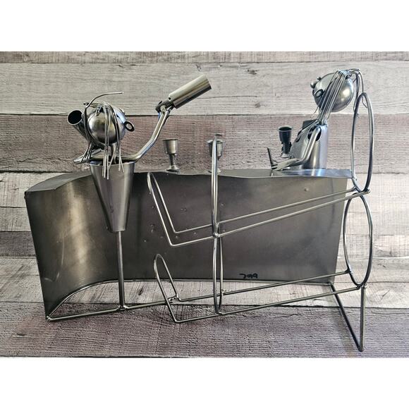 Couple at the Bar Metal Wine Bottle Holder - Picture 10 of 11